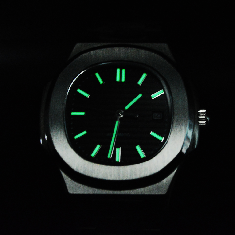 6 colori di lusso 40MM quadrat - Patek Philippe Watch Nautilus recensione e prezzo